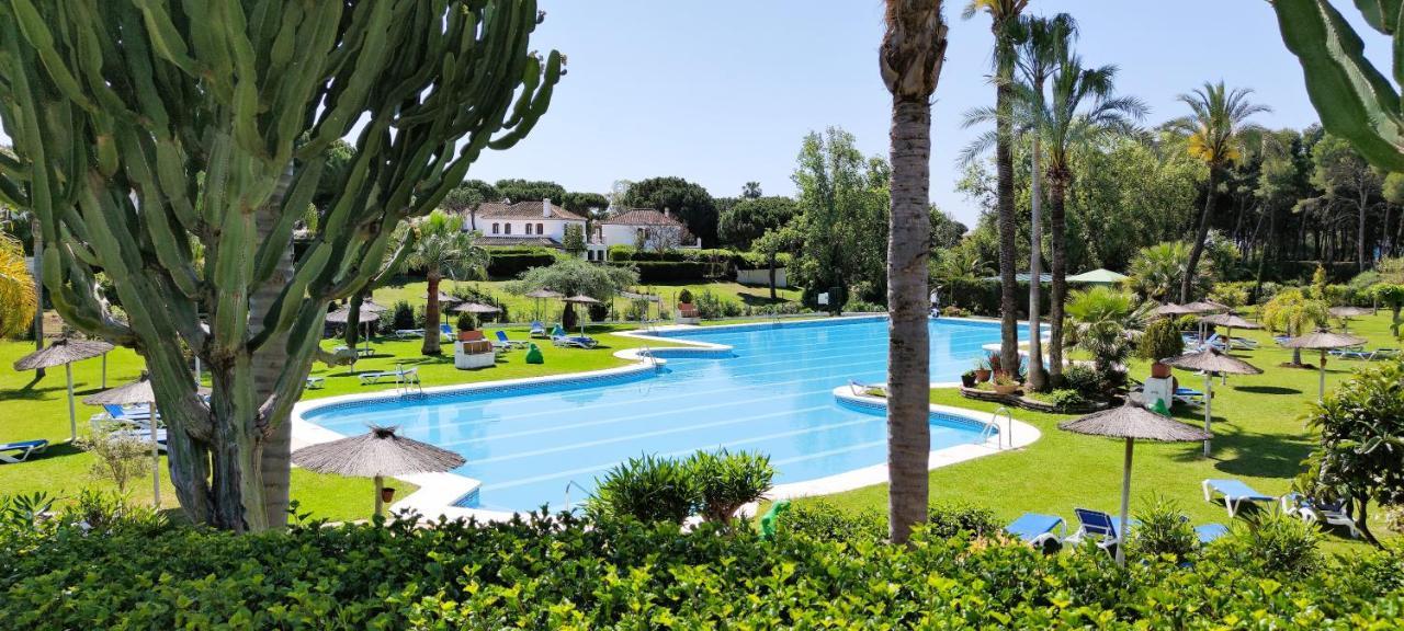 Apartamento con Jardin y Piscina en Playa Estepona Exterior foto