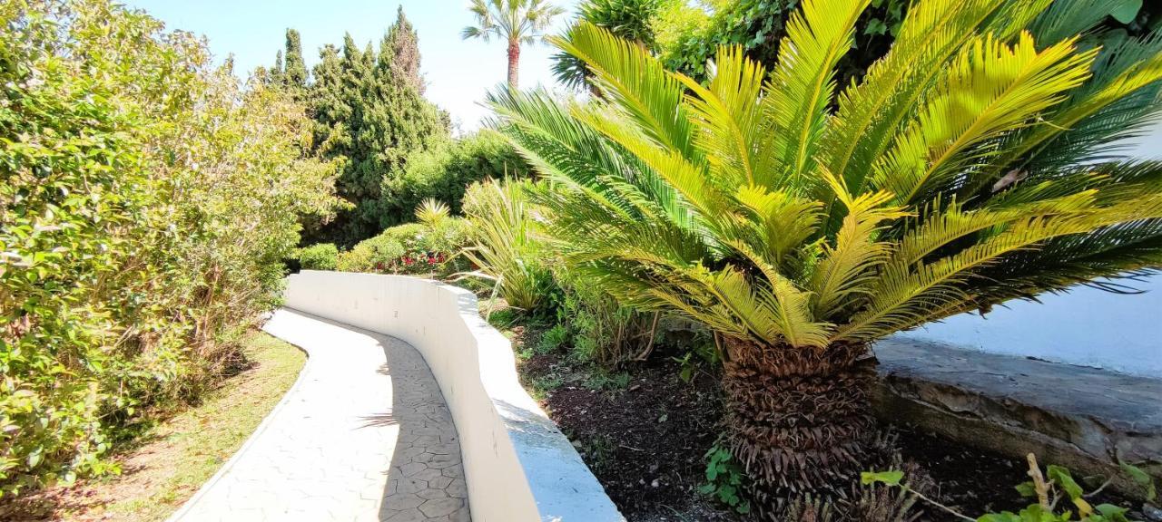 Apartamento con Jardin y Piscina en Playa Estepona Exterior foto